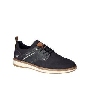 
<p>Modieuze heren sneakers van Mustang! Deze sneaker is gemaakt van hoogwaardig imitatieleer met sportieve perforatie en sierstiksels. De binnenkant van textiel en de flexibele synthetische buitenzool garanderen een hoog comfortniveau.</p>
<ul>
<li>Normale Wijdte</li>
<li>100% Polyester (imitatieleer)</li>
<li>Zooltype: rubber/kunstof zool </li>
</ul>