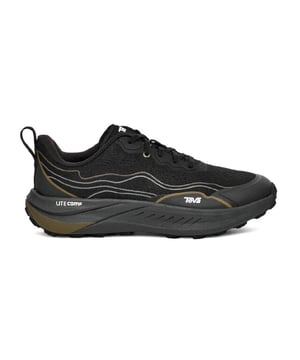 
De nieuwe Trailwinder is gebouwd met alles wat je nodig hebt en niets wat je niet nodig hebt. Licht, snel en ongetwijfeld comfortabel, deze atletische wandelschoen stuwt dagelijkse avonturen voort met gelaagde noppen voor grip op gevarieerd terrein, een NAVILOCK interne bootie voor een veilige pasvorm en zachte LITE-COMF binnenzool voor responsief comfort. Van sleufkloven tot haarspeldbochten, de Trailwinder heeft alles voor je. Geïntegreerd sneldrogend gebreid bovenwerk voor lichtgewicht ademend vermogen. LITE-COMF tussenzool voor responsief comfort en hoge slijtvastheid.