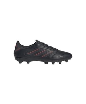 
Ontdek de kracht van jouw spel met de  adidas  voetbalschoenen uit de bekende Copa collectie. Deze schoenen zijn ontworpen om jou op zowel natuur- als kunstgras optimaal te ondersteunen, zodat jij vol vertrouwen het veld op stapt. Met hun stijlvolle look uit de Stealth Victory Pack val je op door prestaties én design.
Of je nu een fanatieke amateur bent of wekelijks wedstrijden speelt, deze voetbalschoen is geschikt voor verschillende soorten spelers. Dankzij het  lage model  geniet je van maximale bewegingsvrijheid rond de enkels. De sluiting zorgt voor een stevig en comfortabel gevoel tijdens snelle acties en onverwachte wendingen. Het materiaal van de schoen is zorgvuldig gekozen om bij elke stap balans te bieden tussen ondersteuning en flexibiliteit. Speciaal ontworpen voor natuur- en kunstgrasvelden, ervaar je een stabiele afwikkeling bij elke beweging. Zo kun jij je volledig richten op het spel, ongeacht jouw positie op het veld.

Geschikt voor: Dames, Heren
Ondergrond: