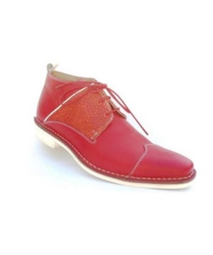 
De 8057 0161 van amako is een echte blikvanger. De 8057 0161 is uitgevoerd in de kleur Rood/combi. Bekijk ook onze overige collectie van amako onze webshop!