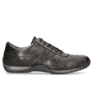 

     Artikel Owen in kleur 15 1020 01 A00-Black is een prachtige zwarte veterschoen, voor heren, van het merk Australian. De zool is van rubber. De voering is gedeeltelijk leer. De voetwijdte is G. Deze veterschoen is voorzien van een uitneembaar voetbed.
    <BR>De Australian heren collectie bestaat voornamelijk uit casual veterschoenen die bedoelt zijn voor de hedendaagse man die op zoek is naar comfortabele, stoere en sportieve schoenen. 
De schoenen van Australian zijn van uitstekende kwaliteit, hebben een goede pasvorm, voldoen aan de laatste modetrends en hebben een uitneembaar voetbed.
    
    