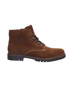

     Artikel 321-AH430 in kleur 6300-1400-Cognac is een prachtige bruine veterschoen, voor heren, van het merk Bugatti. De zool is van rubber. De voering is textiel. De voetwijdte is standaard.
    <BR>De schoenen van het merk Bugatti krijgen veel aandacht als het gaat om comfort. En dat niet alleen, Bugatti staat ook voor perfecte pasvorm, kwalitatief goede materialen, de meest actuele kleuren en gedegen vakmanschap. Bovendien streeft Bugatti steeds naar een optimale prijs/kwaliteitsverhouding. Het gaat dan om de traditionele constructiemethoden die worden toegepast, maar ook om het leer dat voor Bugatti schoenen veelal uit Italie wordt betrokken.
De laatste mode wordt scherp in de gaten gehouden waardoor je in Bugatti schoenen veel Italiaanse invloeden zult aantreffen. Bugatti heeft een mooie collectie geklede herenschoenen en daarnaast brengen ze leuke en stoere boots en schoenen die tot in de details zijn afgewerkt.
    
    