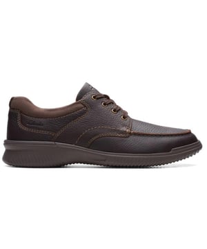 
De Donaway Edge bruin van Clarks is een echte blikvanger. De Donaway Edge bruin is uitgevoerd in de kleur Brown. Bekijk ook onze overige collectie van Clarks onze webshop!