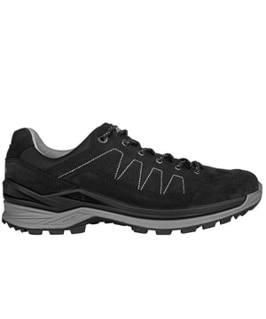 
Lowa Toro Pro Low Heren Wandelschoenen

 Als je een avontuurlijke geest hebt en graag de natuur verkent, dan is de LOWA Toro Pro Low de perfecte metgezel voor jou. Deze wandelschoen is speciaal ontworpen om te voldoen aan de eisen van zowel ervaren wandelaars als outdoor liefhebbers. De LOWA Toro Pro Low is gebouwd met vakmanschap en aandacht voor detail. Het bovenwerk is gemaakt van duurzaam nubuckleer en stevig textiel, wat zorgt voor een uitstekende bescherming tegen ruige omstandigheden en tegelijkertijd ademend vermogen biedt.

 Lowa Toro Pro Zwarte Lage Heren Wandel Schoenen

 Of je nu over rotsachtige paden loopt of door modderige terreinen trekt, deze schoenen staan garant voor comfort en bescherming. Wat de LOWA Toro Pro Low echt onderscheidt, is de innovatieve LOWA-MONOWRAP-constructie. Dit geavanceerde ontwerp biedt stabiliteit en ondersteuning rondom de voet, waardoor je vertrouwen hebt tijdens elke stap. De tussenzool is uitgerust