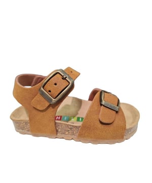 
De Sunset 1 sunset-1-0716 van Chili is een echte blikvanger. De Sunset 1 sunset-1-0716 is uitgevoerd in de kleur Cognac 0716. Bekijk ook onze overige collectie van Chili op onze webshop!