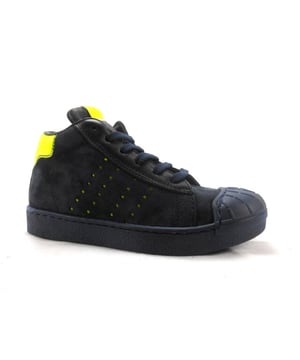 Nu beschikbaar in onze Clic! outlet; deze topper van Clic!! Dit merk en nog vele andere topmerken altijd in de sale in onze Jongensschoenen sale outlet.
Op zoek naar een schoen in de categorie Halfhoge veterschoenen? De G Piel Basket Navy van Clic! is een aanwinst voor elke schoenenkast. De schoenen van Clic! zijn gemaakt van Suède en hebben een voering van Leer. De G Piel Basket Navy is uitgevoerd in de kleur Navy.