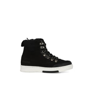 Nu in onze Jongensschoenen sale outlet; deze topper uit de collectie van Vingino. Op V&D is het altijd Vingino sale en elke dag nieuw aanbod van Vingino.
Vingino Jordi VB44-8012-01 Zwart. Voor 23.59uur besteld, morgen geleverd.