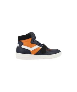 Scoor deze nieuwe outfit van Vingino nu in de Vingino sale met hoge korting!
Vingino Rens Mid Velcro VB44-1031-01 Blauw. Voor 23.59uur besteld, morgen geleverd.