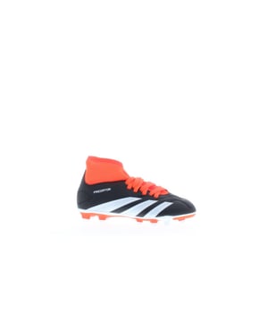 
ADIDAS PREDATOR CLUB SOCK FxG J (IG7742)
Het spel draait om doelpunten, en dez e voetbalschoenen zijn gemaakt om het net te vinden. Elke. Keer. Weer. Focus op  perfectie in de gloednieuwe adidas Predator. Met textuur aan de buitenkant en ee n nauwsluitende pasvorm aan de binnenkant is het synthetische bovenwerk van deze  junior voetbalschoen de juiste keuze. Door de veelzijdige loopzool ben je altij d in de perfecte positie om op doel te mikken.

Dit product bestaat voor minsten s 20% uit gerecyclede materialen. Door hergebruik van materialen die al eerder z ijn gecreëerd, helpen we afval verminderen, en ook onze afhankelijkheid van bepe rkt beschikbare grondstoffen. Daarnaast verkleint het de voetafdruk van onze pro ducten.

- **Merk:** ADIDAS
- **Artikelnummer:** IG7742
- **Pasvorm:** REGULAR
-  **Productgroep:** SHOES
- **Geslacht:** DAMES/HEREN
- **Leeftijdsgroep:** KIDS