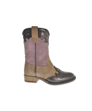
De H1686 234-82co-roze-combi van HIP Shoe Style is een echte blikvanger. De H1686 234-82co-roze-combi is uitgevoerd in de kleur 234 82CO Roze Combi. Bekijk ook onze overige collectie van HIP Shoe Style op onze webshop!