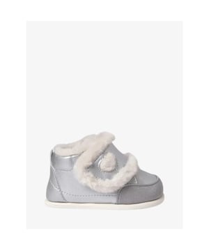 
Schattige Mayoral babyschoenen voor meisje in de kleur zilver.