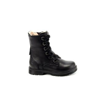 De 322630 wijdte 3.5 589 van Twins is een echte blikvanger. De 322630 wijdte 3.5 589 is uitgevoerd in de kleur black. Bekijk ook onze overige collectie van Twins op onze webshop!