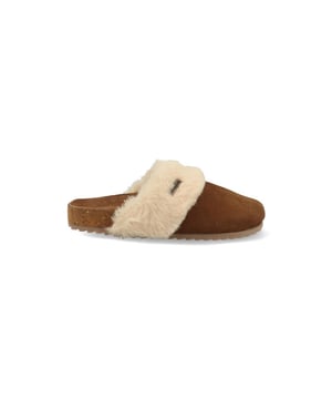 Dit artikel van Vingino scoor je nu in de uitverkoop op V&D in onze online Vingino outlet!
Vingino Pantoffels Terra VG44-5001-01 Bruin. Voor 23.59uur besteld, morgen geleverd.