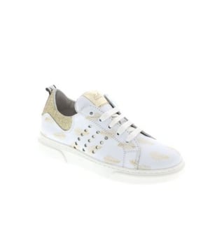 Dit prachtige artikel van Clic! koop je nu voor een zeer lage uitverkoopprijs in onze Clic! outlet.
Op zoek naar een schoen in de categorie Sneakers? De GLITTER LEAF B van Clic! is een aanwinst voor elke schoenenkast. De schoenen van Clic! zijn gemaakt van Leer combi en hebben een voering van Leer combi. De GLITTER LEAF B is uitgevoerd in de kleur wit met combi.