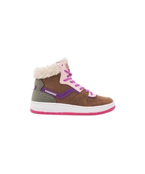 Nu in onze Meisjesschoenen sale outlet; deze topper uit de collectie van Vingino. Op V&D is het altijd Vingino sale en elke dag nieuw aanbod van Vingino.
Vingino Senne Mid VG46-1030-07 Bruin. Voor 23.59uur besteld, morgen geleverd.