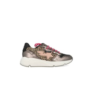 Dit gave artikel van Vingino koop je nu in de sale in onze Vingino outlet op V&D!
Vingino Zetta VG44-4006-05 Zilver. Voor 23.59uur besteld, morgen geleverd.