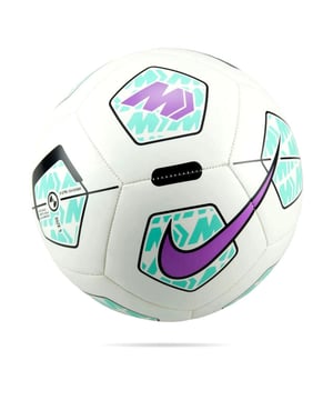 
Ontdek de NIKE voetbal Mercurial Fade Soccer Ball, speciaal ontworpen voor unisex voetballiefhebbers die op zoek zijn naar stijl en functionaliteit. Deze bal is een uitstekende keuze voor iedereen die van voetbal houdt en is perfect afgestemd op jouw actieve levensstijl. Of je nu een fanatieke voetballer bent of gewoon graag een balletje trapt met vrienden, deze voetbal garandeert optimale prestaties en comfort. Dankzij het merk NIKE weet je zeker dat je kiest voor kwaliteit. NIKE is een toonaangevende producent van sportkleding en -accessoires en staat bekend om zijn innovatieve ontwerpen en duurzame materialen. Met de NIKE voetbal Mercurial Fade Soccer Ball ben je klaar voor elk sportavontuur. Deze voetbal is zorgvuldig ontworpen om aan al jouw behoeften te voldoen. De unieke eigenschappen en functionaliteiten bieden niet alleen comfort en duurzaamheid, maar ook een stijlvolle uitstraling. Of je nu een potje voetbal speelt in het park of op het veld, met deze voetbal haal je het