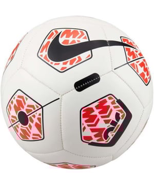 
Maak kennis met de NIKE FB2983-100 NK Merc Fade voetbal, een hoogwaardige bal die is ontworpen voor ultiem speelplezier. Of je nu een ervaren voetbalspeler bent of gewoon een potje in de tuin wilt spelen, deze voetbal is de ideale keuze. Met zijn opvallende witte, heldere karmozijnrode en zwarte kleurencombinatie combineert de NK Merc Fade voetbal stijl met prestatie. Dankzij de duurzaamheid en balcontrole die deze bal biedt, kun je je spel naar een hoger niveau tillen en je vaardigheden verbeteren. De bal is geschikt voor voetbalspelers van alle niveaus en zal zeker een favoriet worden op het veld. Of je nu dribbelt, passt of scoort, de NK Merc Fade voetbal staat garant voor urenlang plezier en uitdaging. Haal nu de NIKE FB2983-100 NK Merc Fade voetbal in huis en ontdek zelf de kwaliteit en prestaties die deze bal te bieden heeft. Bestel hem vandaag nog op SportenSki.nl en beleef een onvergetelijke voetbalervaring!