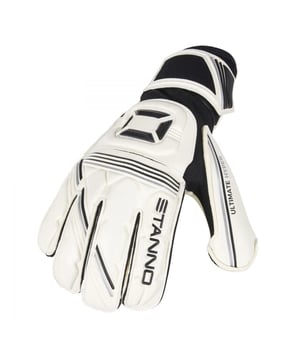 
<p> Een absolute tophandschoen voor volwassenen! Het hyper foam van de Stanno Ultimate Grip Hyper II wordt gekarakteriseerd door de hoge absorptiecapaciteit, wat de grip sterk verbetert. Bij droog weer hoeft de keeper de handschoenen gedurende de wedstrijd of training niet te bevochtigen, bij nat weer behoudt de handschoen de uitstekende grip. Hyper Foam garandeert bovendien optimaal draagcomfort en verhoogt de balcontrole dankzij de uitstekende impactreductie. Door het rollfinger-systeem wordt de vinger volledig om omgeven door foam, zonder stiksels. Het vergrote foam-oppervlak dat zo ontstaat, zorgt voor betere grip op de bal. Het One Piece Fit design (OPF) garandeert bovendien een optimale aansluiting om de bovenhand. </p> <b>Materiaal:</b><br> Hyper Foam