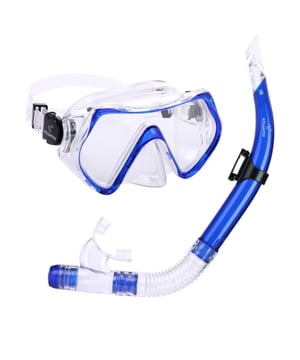
Atlantis Hawai combo Snorkel set

 Duik in de onderwaterwereld met de Atlantis Hawai Combo Snorkel Set, een complete en veelzijdige uitrusting ontworpen voor avontuurlijke gezinnen en snorkelliefhebbers van alle leeftijden. Of je nu de kleurrijke koraalriffen wilt verkennen of ontspannen langs de kustlijn wilt snorkelen, deze set biedt comfort, functionaliteit en betrouwbaarheid voor een onvergetelijke ervaring. Het duikmasker van de Atlantis Hawai Combo biedt een breed gezichtsveld met gehard glas voor helder zicht onder water. De verstelbare hoofdband zorgt voor een veilige en comfortabele pasvorm, terwijl de zachte siliconen gezichtsafdichting lekken voorkomt en comfort biedt voor langere duur. De snorkel is uitgerust met een droge top die voorkomt dat water de luchtpijp binnendringt, zelfs bij golven of onderdompeling. Het anatomisch gevormde mondstuk van hypoallergeen siliconen biedt comfort en maakt langdurig gebruik aangenaam. De purgeerklep maakt