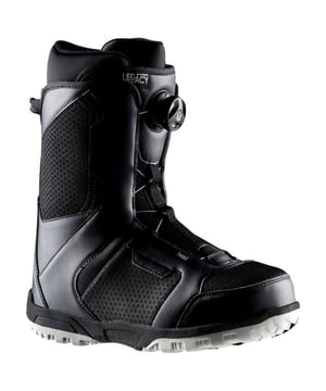 
<p><h2>Beschrijving</h2>
</p>
<p>De HEAD Legacy Boa Snowboard schoenen zijn de perfecte keuze voor elke snowboarder. De schoenen zijn gemaakt met een hoogwaardige constructie van kwaliteitsmaterialen, waardoor ze zowel comfortabel als duurzaam zijn. De schoenen zijn verkrijgbaar in een rustige wit-kleur, waardoor ze perfect passen bij elk snowboardoutfit.
</p>
<p>
</p>
<p><h2>Ontwerp</h2>
</p>
<p>De HEAD Legacy Boa Snowboard schoenen zijn voorzien van een modern ontwerp dat is afgestemd op het snowboarden. De schoenen hebben een verstelbare Boa-sluiting, waarmee je gemakkelijk de pasvorm aan kan passen. De schoenen hebben ook een extra stevige, rubberen zool met een grip-profiel, waardoor je nooit meer zorgen hoeft te hebben over de controle van je snowboard.
</p>
<p>
</p>
<p><h2>Maatvoering en Pasvorm</h2>
</p>
<p>De HEAD Legacy Boa Snowboard schoenen zijn verkrijgbaar in de maten 40-47. De schoenen hebben een verstelbare Boa-sluiting, waardoor je gemakkelijk de pasvorm kan aanpassen.
</p>
<p>
</p>
<p><h2>Technische Eigenschappen</h2>
</p>
<p><ul>
</p>
<p>  <li>Hoogwaardige constructie van kwaliteitsmaterialen</li>
</p>
<p>  <li>Verstelbare Boa-sluiting voor een perfecte pasvorm</li>
</p>
<p>  <li>Extra stevige, rubberen zool met een grip-profiel</li>
</p>
<p>  <li>Verkrijgbaar in de maten 40-47</li>
</p>
<p>  <li>Rustige wit-kleur</li>
</p>
<p></ul>
</p>
<p>
</p>
<p><h2>Samenvatting</h2>
</p>
<p>De HEAD Legacy Boa Snowboard schoenen zijn de perfecte keuze voor elke snowboarder. Ze zijn gemaakt met een hoogwaardige constructie van kwaliteitsmaterialen, waardoor ze zowel comfortabel als duurzaam zijn. De schoenen hebben een verstelbare Boa-sluiting, waarmee je gemakkelijk de pasvorm kan aanpassen. Daarnaast hebben ze een extra stevige, rubberen zool met een grip-profiel, waardoor je nooit meer zorgen hoeft te hebben over de controle van je snowboard. De schoenen zijn verkrijgbaar in de maten 40-47 en hebben een rustige wit-kleur, waardoor ze perfect passen bij elk snowboardoutfit.</p>