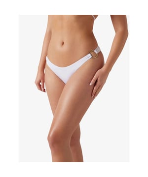 
Het Guess Brazilian bikinibroekje, is gemaakt van comfortabele stretchjersey met sierringen met logo-opschrift op de zijkanten. Combineer met de bijpassende bikinitop.