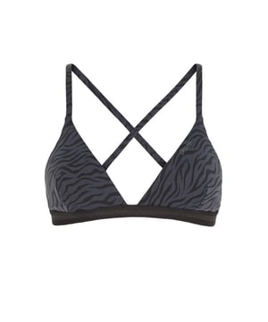 
Protest Mixdali 23 Tijger Triangel Bikini Top

 De Protest Mixdali 23 Tijger triangel bikini top is de perfecte keuze voor een avontuurlijke en stijlvolle dag op het strand of bij het zwembad. Gemaakt van hoogwaardige materialen, biedt deze bikini top uitstekende duurzaamheid en comfort.De triangel bikini top heeft een opvallend en eigentijds design met een gedurfde tijgerprint en verstelbare bandjes voor een perfecte pasvorm. Het heeft ook uitneembare cups voor extra comfort en ondersteuning.

 Protest Mixdali 23 Tijger Triangel Bikinitop Zwart

 Het materiaal is bovendien sneldrogend en gemakkelijk te onderhouden, zodat je zonder zorgen kunt genieten van je dagelijkse avonturen. Of het nu gaat om een dagje zonnen op het strand of surfen op de golven, de Protest Mixdali 23 Tijger triangel bikini top biedt comfort en stijl voor elke gelegenheid. Combineer het met de bijpassende bikini bottom of mix en match het met andere items uit de