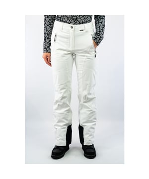 
Ice Peak Freyung Full Stretch Dames Skibroek

 Ga voor ultieme bewegingsvrijheid en comfort op de piste met de Ice Peak Freyung Full Stretch skibroek voor dames. Deze broek combineert functionaliteit met een stijlvol ontwerp, zodat je er op de berg er geweldig uitziet. De Freyung skibroek is gemaakt van hoogwaardig stretchmateriaal, waardoor je maximale bewegingsvrijheid hebt tijdens het skiën of snowboarden. Het ademende en waterafstotende materiaal houdt je warm en droog, zelfs in de meest uitdagende omstandigheden. Of je nu een doorgewinterde professional bent of net begint met skiën, de Ice Peak Freyung Full Stretch skibroek voor dames is een essentieel kledingstuk voor je wintergarderobe. Kies voor kwaliteit, kies voor comfort en kies voor stijl met Ice Peak.

 Icepeak Freyung Dames  Snowboard Broek

 De structurele details en de beschermende materialen zorgen ervoor dat het product in elke situatie presteert. Het oppervlak van de stof is