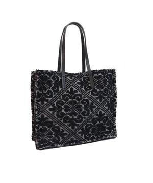 
<h2>Kassiopea Maxi</h2>