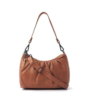 
Afmetingen: 29.00 cm breed x 18.00 cm hoog x 7.00 cm diep <p>Doordat deze leuke hand / schoudertas is gemaakt van zacht rundleder hangt deze soepel over je schouder, maar kun je hem ook crossbody dragen. De tas beschikt over een afneembaar handvat en ook over een verstelbare en afneembare schouderband. Het ruime opbergvak wordt afgesloten met een rits aan de bovenzijde. Ook is er een ritsvak, speciaal vak voor je telefoon en een keycord.</p>