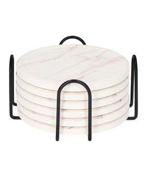 
Een stijlvolle manier om kringen op tafel te voorkomen Wil jij je mooie tafel beschermen tegen vervelende kringen van koffiekopjes en glazen? Dan zijn stijlvolle onderzetters precies wat jij nodig hebt. Kies bijvoorbeeld deze mooie onderzetters van QUVIO. Deze onderzetters met houder zijn praktisch, zien er mooi uit en geven je tafel een stijlvol uiterlijk. Bovendien beschermen ze het oppervlakte uitstekend tegen vervelende kringen. Met hun marmerlook zijn de onderleggers eenvoudig te combineren met andere woonaccessoires. Dat maakt deze onderzetters een echte aanwinst voor in jouw woning.  Producteigenschappen Merk: QUVIO Onderzetters met houder Gemaakt van hout Met metalen houder Witte onderzetters met lichtbruine marmerlook Zwarte houder Set van 6 stuks Afmeting: 10,5 x 10,5 x 5,5 centimeter Afmeting per onderzetter: 10,5 x 10,5 x 0,5 centimeter  Altijd voldoende onderzetters bij de hand Deze houten onderzetters komen in een set van 6 stuks. Zo heb je altijd voldoende onderzetters in huis. Als je de onderzetters even niet gebruikt, kun je ze opbergen in de handige houder die meegeleverd wordt. Zo houd je je tafel netjes en opgeruimd.Materiaal: HoutKleur: WitAfmetingen: Hoogte: 5.5CM x breedte: 10.5CM x Lengte: 10.5CM