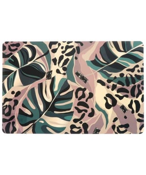 
Ben jij op zoek naar een trendy toevoeging voor jouw gedekte tafel die ook nog is heel praktisch is? Dan zijn de Unique living placemats perfect voor jou! De producten van Unique Living zijn geïnspireerd op de nieuwste trends en designs. Deze prachtige producten zijn zo ontworpen dat zij jaren mee kunnen gaan. Unique Living gebruikt verschillende materialen voor de ontwerpen van haar placemats. Variërend van vegan leder tot PVC en polyester, een ieder gekenmerkt door de goede kwaliteit.De belangrijkste informatie op een rijtje:- Bescherming voor de tafel en tegelijkertijd een statement item- Makkelijk af te nemen- Producten die jaren meegaan- Artikelen zijn per stuk te bestellenOver Unique LivingUnique Living heeft een uitgebreid assortiment aan sierkussens, kussenhoezen en tafeltextiel. De designs zijn stijlvol en tijdloos. De collectie varieert van rustige prints met sierlijke teksten tot hippe placemats die van elke eettafel een feestje maken. Je kunt de artikelen van Unique Living gebruiken als trendy details in de woonkamer of als blikvangers voor in uw buitenruimtes. Het assortiment is heel veelzijdig. - Afmeting: - Kleur: Multicolor - Materiaal: Polyester