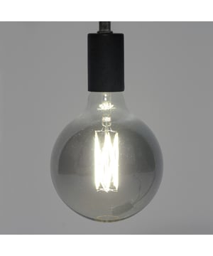 
De smoke grey lichtbron heeft de volgende kenmerken:Fitting: E27Wattage: 6Lichtkleur: 2700KLumen: 270 lmBeide varianten zijn dimbaar. - Afmeting: - Kleur: - Materiaal: