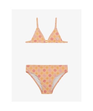 
De Guess Kids Bikini in de kleur Summer Peony Orange heeft een triangel top die is te verstellen op de rug. De bandjes zijn ook te verstellen. Het broekje heeft het triangel logo embleem op de achterkant.