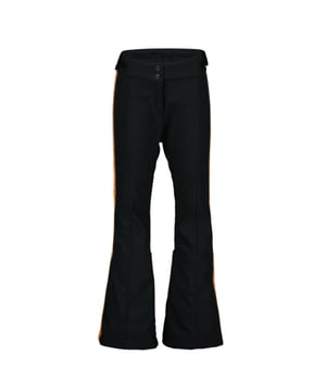 
Vingino Sophine Meisjes Softshell Ski Broek 

 Hoe tof is deze geweldige softshell broek van Vingino? De broek heeft een stoere uitstraling en is perfect te combineren met de jassen van Vingino voor de perfecte look. Naast dat de skibroek er super mooi uitziet is de broek ook nog eens waterproef, windproef en heeft het een ademend vermogen. De skibroek is gemaakt van softshell wat zorgt voor een aansluitende pasvorm die alsnog voldoende bewegingsvrijheid biedt.

 Vingino Sophine Meisjes Softshell Broek

 Zodat je lekker er in kan bewegen en al jouw kunsten in de sneeuw kan uitvoeren. De broek is voorzien van sneeuwvangers waardoor sneeuw niet naar binnen kan dringen. De broek heeft ritsen aan de achterkant waardoor je de broek gemakkelijk aan en uit kan trekken. Een echte musthave voor bovenop de piste!

 Plus en Minpunten:

 + Waterafstotend
+ Windafstotend
+ Ademend vermogen
+ stretchy stof
+