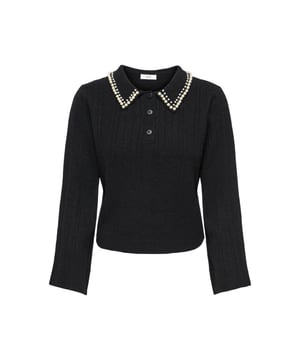 
50% Gerecycled polyester, 30% Polyester, 13% Acryl, 5% Wollen, 2% Elastaanknit fithalve knoopsluiting