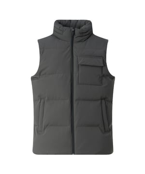 
- Over het Merk: Genti is een Nederlands kledingmerk dat in 2004 werd opgericht door Daniel Mänd. Het merk staat bekend om zijn duurzame en comfortabele ontwerpen. De kleding van Genti is gemaakt van hoogwaardige materialen, zoals biologisch katoen, gerecyclede materialen en Tencel. Het merk biedt een breed scala aan items aan, waaronder jeans, jassen, broeken, truien, overhemden en accessoires. De ontwerpen van Genti zijn vaak geïnspireerd door de Scandinavische mode. Het merk gebruikt natuurlijke kleuren en eenvoudige lijnen om een ​​rustige en comfortabele uitstraling te creëren.
