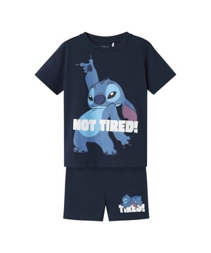 
De korte pyjama set van Name It is perfect voor jongens die houden van comfort én hun favoriete Disney-karakter Stitch. Met een donkerblauwe kleur en een speelse print van Stitch is deze shortama een echte blikvanger voor bedtijd.