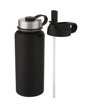 
Materiaal: PET Plastiek, PP Plastiek, Roestvrij staal. Anti-condensatie, BPA-vrij, gemakkelijk schoon te maken. Ontwerp: 2 in 1. 2 Deksels, Koperen Isolatie, Afneembaar Rietje, Dubbelwandig, Lekvrij, Handvat met lus, Schroefdeksel, Wijde Mond. Afwerking: Poedercoating. Capaciteit: 1L. Verpakking: In doos, gerecycleerd. Stoftechnologie: Duurzaam. Voldoet aan veiligheidsnorm: LFGB Goedgekeurd, REACH Conform.