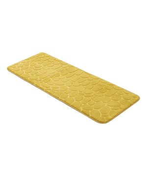 
Mosterdgele zachte badmat met afmeting 45x120cm. De mat is gemaakt van comfortabel microvezel polyester en de onderkant is gemaakt van anti-slip latex. Het voordeel van deze mat is dat hij 120 cm breed is waardoor hij geschikt is voor een brede wastafel met 2 wasbakken. Zo hoef je niet meer te vechten voor een plekje op de mat. Tegels zijn altijd koud en onprettig om 's morgens op te staan. Dat is nu voorbij met deze moderne badmat. Comfortabel, anti-slip en brede uitvoering zijn kenmerken van deze badmat.Maak de set compleet met een bijpassende toiletmat en een badmat 50x80 cm uit gelijke serie.Kenmerken:Kleur: MosterdgeelAfmeting: 50x120 cmAnti-SlipMateriaal stof: microvezel polyesterMateriaal onderlaag: latexWasbaar op 30 gradenNiet geschikt voor de drogerComplete serie Pebbles mosterdgeel:6013920481433    4goodz Pebbles zachte Traagschuim Badmat /Douchemat 50x80 cm - Mosterdgeel8720572202450    4goodz Pebbles Anti-slip Douchemat Dubbele wasbak - 120x45 cm - Geel8720572202498    4goodz Pebbles zachte Traagschuim Toiletmat - WC mat 50x50 cm - Geel - Afmeting: XL - Kleur: Geel - Materiaal: Microvezel