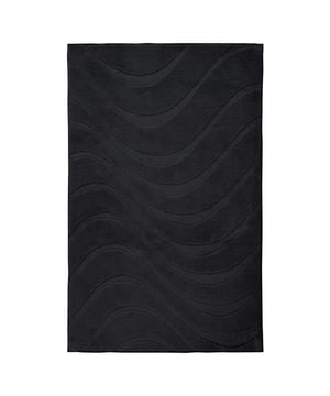 
- 67x110 CM Lina Luxe Badmat – Fluffy – Hotelkwaliteit – Wasbaar & Antislip – Soft Touch Breng het luxe gevoel van een hotel naar je eigen badkamer met de Lina Luxe badmat. Deze heerlijk zachte fluffy badmat is gemaakt van 100% polyester met een extra zachte soft touch afwerking. Dankzij de antislip rug blijft de mat stevig op zijn plaats, zelfs op gladde badkamervloeren. Bovendien is de mat machinewasbaar, waardoor hij eenvoudig schoon te houden is – dag in, dag uit. Voordelen van de Lina Luxe Badmat: Gemaakt van 100% polyester – superzacht en duurzaam Fluffy structuur – voor een heerlijk warm en comfortabel gevoel Hotelkwaliteit – luxe Merk: Muratap Materiaal: Polyester Kleur: Zwart Afmetingen: 67x110 CM