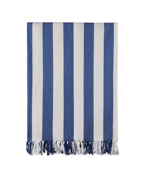 
Materiaal: Gerecycleerd Katoen, Gerecycleerd Polyester. Stoftechnologie: AZO-vrij, Lichtgewicht, Sneldrogend. Lengte: 180cm. Breedte: 80cm. Hoogte: 0,2cm. Ontwerp: Contraststreep, Franje. Verpakking: Polyzak. 200gsm. Duurzaamheid: Amfori, BSCI, GRS gecertificeerd.