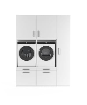 
Ben je op zoek naar een wasmachine kast die praktisch is én je wasruimte een strakke, georganiseerde uitstraling geeft? Met ons modulaire systeem stel je eenvoudig jouw ideale opstelling samen – perfect afgestemd op jouw ruimte en wensen.   De kernmodule – de kast waar de wasmachine en droger in komen – is gemaakt van water- en vochtbestendig multiplex. Deze stevige basis garandeert veiligheid en stabiliteit, zelfs bij intensief gebruik. De bijbehorende zij- en bovenkasten zijn vervaardigd uit hoogwaardig MDF, wat zorgt voor een luxe uitstraling en langdurige kwaliteit.       Draagvermogen van 400 kg – veilig voor zware machines Kiepzekering – voorkomt verschuiven of uitvallen Ventilatierooster – voorkomt oververhitting Modulair systeem – stel jouw ideale opstelling samen 10 cm leidingruimte – strak tegen de muur te plaatsen Uitschuifbaar plateau en opberglade – extra praktisch Verstelbare stalen pootjes – stabiel op elke vloer Ergonomische werkhoogte (65 cm) – geen gebuk meer Trillingsabsorberend en geluidsdempend ontwerp       De wasmachinekast is uitgerust met een ventilatierooster dat de warmte van draaiende machines veilig afvoert. Dankzij het extra sterke frame heeft de kast een draagvermogen van maar liefst 400 kg – ruim voldoende voor een wasmachine én droger. Daarnaast voorkomt een ingebouwde kiepzekering dat apparaten kunnen verschuiven of uit de kast vallen.   Deze wasmachine meubel is volledig modulair. Je kunt meerdere onderdelen eenvoudig koppelen: van extra opberglades en bovenkasten tot werkbladen en zijmodules. Hierdoor creëer je precies de opstelling die jij nodig hebt. Alle modules zijn naadloos met elkaar te verbinden, wat zorgt voor een strak geheel.   Achter de kast is 10 cm ruimte voorzien om leidingen netjes weg te werken. Dankzij de verstelbare stalen pootjes is elke kast stabiel af te stellen, zelfs op ongelijke vloeren. De kernkast is voorzien van een uitschuifbaar plateau en een ruime opberglade, zodat je altijd extra werkruimte en opslag hebt.   De kast wasmachine droger plaatst jouw apparaten op een hoogte van 65 cm – de meest ideale werkhoogte volgens experts. Dit voorkomt bukken en maakt het in- en uitladen van wasgoed veel comfortabeler. Daarnaast is het ontwerp geluidsdempend en trillingsabsorberend, wat bijdraagt aan een stillere wasbeurt. Materiaal: Multiplex Kleur: Wit Afmetingen: 1750*700*2350 (L*B*H)  