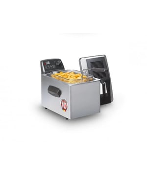
<p><strong>Korte omschrijving</strong></p>
<ul>
<li>Inhoud: 5 liter</li>
<li>Vermogen: 3200 Watt</li>
<li>Friteuse met koude zone</li>
<li>Friteuse met dubbel verwarmingselement</li>
<li>Tot 50% sneller frituren</li>
<li>Sneller, dus ook energiezuiniger</li>
<li>Filterdeksel met kijkvenster</li>
<li>Filterdeksel met permanent metalen filter</li>
<li>3-voudige beveiliging tegen oververhitting </li>
<li>Onderdelen zijn vaatwasmachinebestendig</li>
<li>10 jaar garantie</li>
</ul>
<p><strong>Uitgebreide omschrijving</strong></p>
<p>Voor al uw feestjes, of gewoon voor de ‘grote honger‘ of een groot gezin heeft FRITEL de friteuse Turbo SF 4571 ontwikkeld. Met zijn 5 liter inhoud en zijn gigantische mand is dit vernuftig frituurtoestel een onovertroffen unicum. Geniet samen met vrienden of familie van goudgele frietjes en maak er een FRITEL-moment van. Deze FRITEL friteuse is uitgerust met een dubbel verwarmingselement waardoor je tot 50% sneller kan frituren. De frietjes worden sneller dichtgeschroeid, zijn dus krokanter, minder vet en gezonder! Dit is het ultieme geheim van de echte Belgische friet! Uniek en gepatenteerd, alleen bij FRITEL! Een leuk extraatje is de speciale vetsmeltstand voor vast frituurvet. Klassevolle afwerking met inox behuizing en filterdeksel met kijkvenster en permanent metalen filter.</p>
<p><br />Fritel, met Smaak bedacht !</p>
<p> </p>
<p><strong>Over Fritel</strong></p>
<p>Smakelijke gerechtjes maken, een geslaagd eindproduct op tafel toveren, genieten en lachende gezichten, het water in de mond krijgen, samen plezier beleven …Dat is de essentie van FRITEL. Smaak betekent niet alleen lekker, maar ook Mooi en Stijlvol ! Bij al onze ontwikkelingen streven wij naar een design dat zowel praktisch, gebruiksvriendelijk als hedendaags gestyled is waardoor u onze toestellen met fierheid op uw aanrecht kan plaatsen. Met smaak bedacht staat ook voor ontwikkeling en vernieuwing. Fritel beschikt als enige elektrofabrikant in Europa over een eigen in huis ontwikkelingsafdeling. Jarenlange knowhow en expertise hebben dan ook geleid tot veel innovatieve producten, patenten en octrooien. De uitgangspunten zijn topkwaliteit, duurzaamheid, gebruiksvriendelijkheid en liefst ook multifunctionaliteit. Het Fritel assortiment is enorm uitgebreid en is afgestemd op de noden en behoeftes van iedereen. Wij hebben kleine friteuses, grote friteuses, ronde, rechthoekige, met antistofdeksel, met filterdeksel, in inox, kunststof, metaal, voor huishoudelijk gebruik, voor professioneel gebruik, enz. Om deze diversiteit goed overzichtelijk te maken, werd het FRITEL assortiment ingedeeld in 4 pijlers namelijk Starter, Family, Chef en Profi. Dit is richtingaangevend want uiteindelijk beslist u als consument zelf welk product het meest geschikt is voor u.</p>
<p> </p>