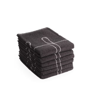 
Deze mooie set met luxe keukendoeken past in iedere keuken!De keukendoeken zijn gemaakt van katoen. De katoen is van stevige kwaliteit, hierdoor gaan deze lang mee en kunnen deze gewoon op 60 graden gewassen worden. De keukendoeken hebben een groot absorptievermogen, waardoor makkelijk en snel afgedroogd wordt.MogelijkhedenDe keukendoeken zijn te gebruiken voor diverse doeleinde. Zoals; drogen, servet en schoonmakenKeukencollectieDeze keukencollectie is verkrijgbaar in verschillende patronen en kleuren. Ieder patroon is te bestellen in een set van 6 keukendoeken. Unieke eigentijdse designs keukentextiel. Tevens verkrijgbaar bijpassende theedoeken.MatenDe keukendoeken hebben een formaat van 50x50 cm.MaterialenOnze doeken zijn gemaakt van hoogwaardige kwaliteit katoen. Waardoor ze lang mee gaan en netjes blijven. Daarnaast zijn ze voorzien van een handige ophanglus.WasvoorschriftenDe kekendoeken kunnen gewassen worden tot 60 °C . De keukendoeken mogen in de droger, mits op een lage temperatuur.Inhoud verpakking6 keukendoeken 50x50 cm Product specificaties:100% katoenSet van 6 keukendoekenFormaat 50x50 cmWassen tot 60 gradenDrogen op een lage temperatuurBSCI - gecertificeerdOekotex - gecertificeerd - Afmeting: 50 x 50 cm - Kleur: Grijs - Materiaal: Katoen