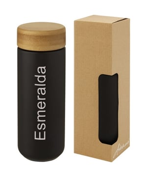 
Materiaal: Bamboe, keramiek. BPA-vrij. Dubbelwandig, schroefdeksel, morsbestendig deksel. Ontwerp: Eenvoudig. Capaciteit: 300ml. Verpakking: Karton, Geschenkverpakking, Gerecycleerd. Duurzaamheid: Milieuvriendelijk, Verantwoordelijk Herkomst. Voldoet aan veiligheidsnorm: LFGB Goedgekeurd, REACH.