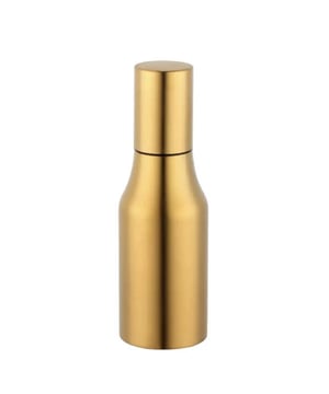 
Voeg een vleugje elegantie toe aan je keuken met onze Olie Dispenser in mat goud. Gemaakt van hoogwaardig roestvrij staal, combineert deze dispenser functionaliteit met stijl. Met zijn slanke ontwerp en matte gouden afwerking is het niet alleen een handige keukentool, maar ook een prachtige aanvulling op je keukeninterieur. Met een eenvoudig te gebruiken doseersysteem biedt deze dispenser een moeiteloze manier om je favoriete oliën te gebruiken tijdens het koken. Voeg een vleugje luxe toe aan elke maaltijd met onze Olie Dispenser in mat goud. MATERIAAL: RVS KLEUR: Goudkleurig AFMETING: L7,2 x B7,2 x H22,7 cm Merk: CASA DI ELTURO Materiaal: RVS Kleur: Goud