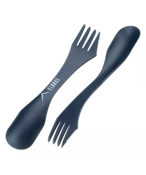 
100% polypropyleen. Ontwerp: 3 in 1, Vork, Mes, Lepel. Verpakking: Steunkaart, Eurohaak. BPA-vrij.