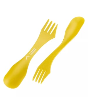 
100% polypropyleen. Ontwerp: 3 in 1, Vork, Mes, Lepel. Verpakking: Steunkaart, Eurohaak. BPA-vrij.