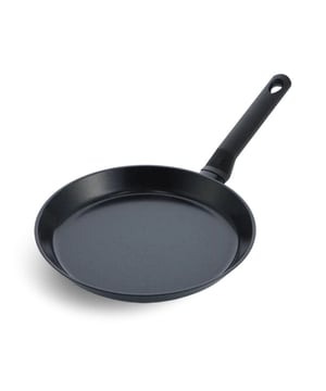 
<h2>BK Easy Induction pannenkoekenpan</h2>
<ul>
<li>Hoogwaardige bodem zorgt voor gelijkmatige verwarming.</li>
<li>Duurzame anti-aanbaklaag voor moeiteloos omdraaien en schoonmaken.</li>
<li>Comfortabele en hittebestendige handgreep voor veilig gebruik.</li>
<li>Veelzijdig: geschikt voor pannenkoeken, crêpes, omeletten en meer!</li>
<li>Geschikt voor alle warmtebronnen</li>
<li>Premium kwaliteit van een vertrouwd merk.</li>
<li>Brengt plezier naar het ontbijt/dinner met perfecte pannenkoeken.</li>
</ul>
<p>Ben je het zat om telkens weer te worstelen met het maken van perfect ronde, luchtige pannenkoeken die gelijkmatig gaar zijn? Zoek niet verder, want wij presenteren jou de BK Easy Induction Pannenkoekenpan 28 cm - het ultieme gereedschap om jouw pannenkoekenbakervaring naar een hoger niveau te tillen!</p>
<p><strong>Duurzame en Anti-aanbaklaag:</strong></p>
<p>Gemaakt met duurzaamheid in gedachten, beschikt de BK Easy Induction Pannenkoekenpan over een hoogwaardige anti-aanbaklaag waardoor het omdraaien en serveren van pannenkoeken een fluitje van een cent wordt. Je geniet van moeiteloos loslaten en eenvoudig schoonmaken, waardoor dit de ideale pan is voor heerlijke ontbijtjes zonder gedoe.</p>
<p><strong>Veelzijdigheid ten Top:</strong></p>
<p>De BK Easy Induction Pannenkoekenpan is niet alleen geschikt voor pannenkoeken. Ontdek de volledige potentie door deze pan te gebruiken voor een verscheidenheid aan culinaire creaties. Van heerlijke crêpes tot smakelijke omeletten en meer, deze pan wordt jouw onmisbare keukenmaatje.</p>
